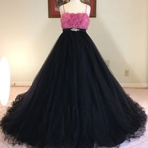SOLD Alyce Paris Rosette Bodice Black Gown